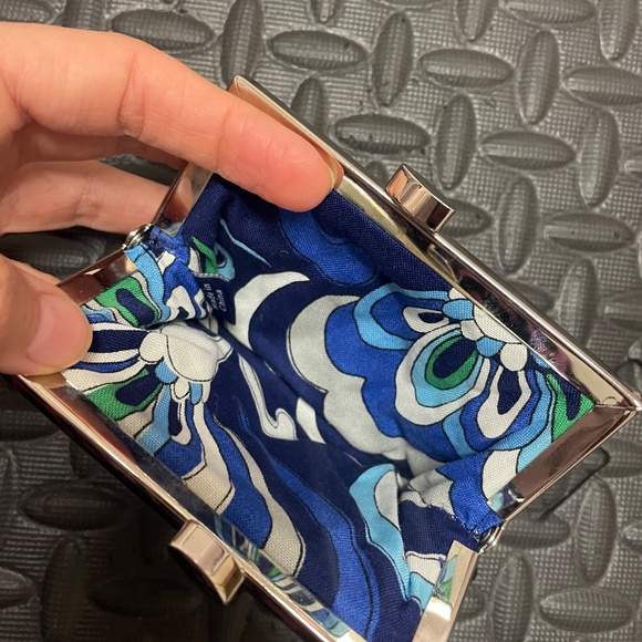 ✨ Vera Bradley Mini Kiss-Lock Coin Purse – Blue/Green Geometric Pattern – Quilte - Picture 3 of 3